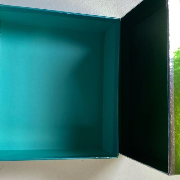 EUC Kate Spade Authentic Gift Box Green - Picture 5 of 7